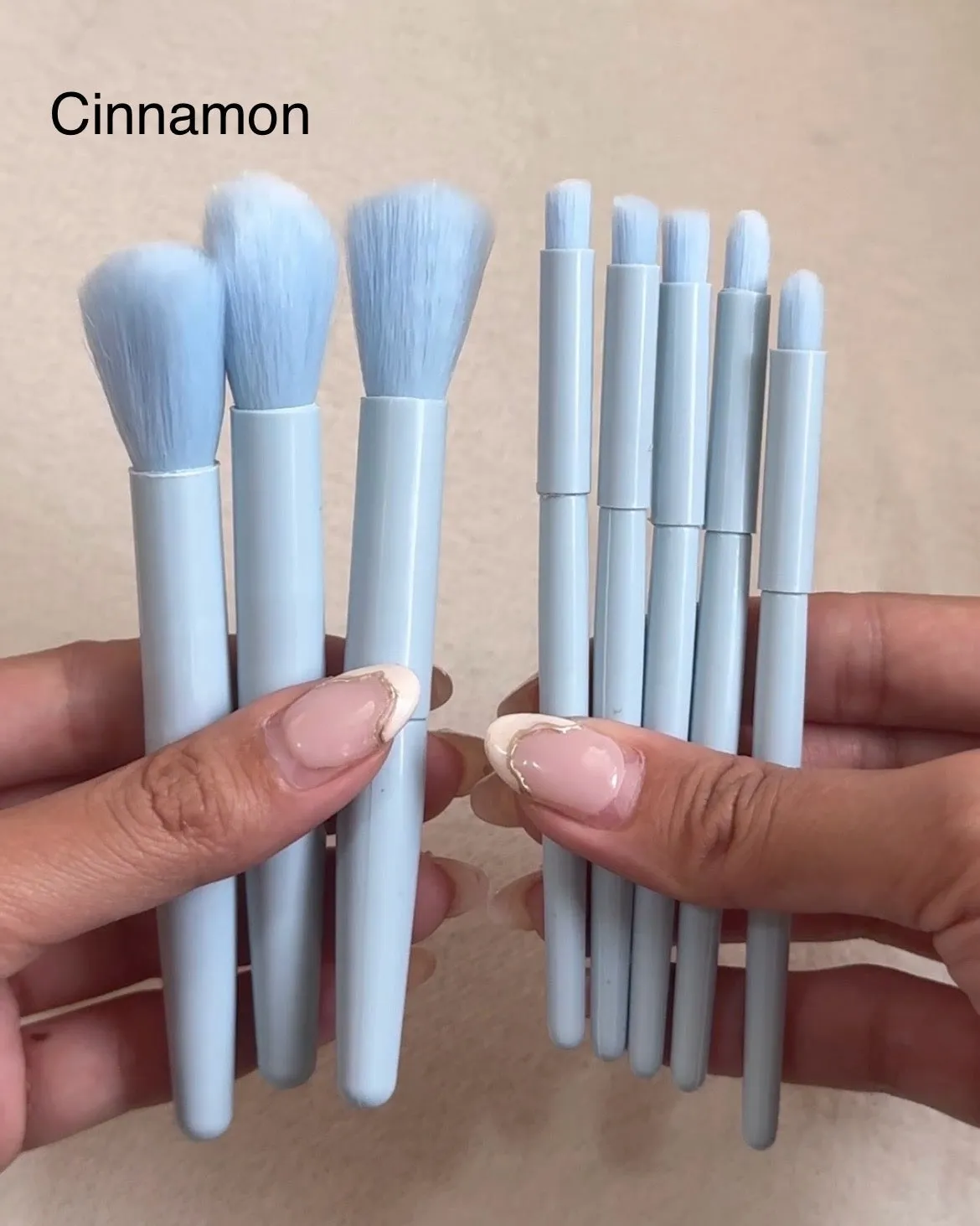 8pcs Mini Cartoon Travel Soft Fluffy Makeup Brushes Set