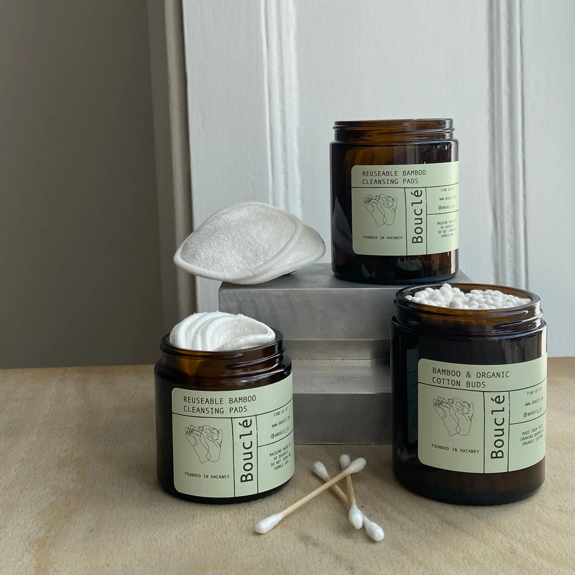 Bamboo Reusable Makeup Remover Pads in Amber Glass Jar