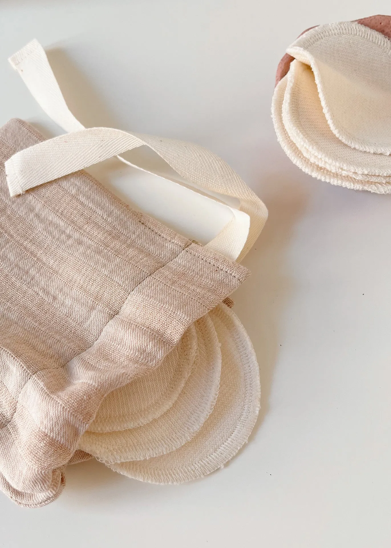 Face Pads & Pouch - Stripes/Ivory Organic Cotton - 100% Cotton (organic) / 100 % Baumwolle (Bio)