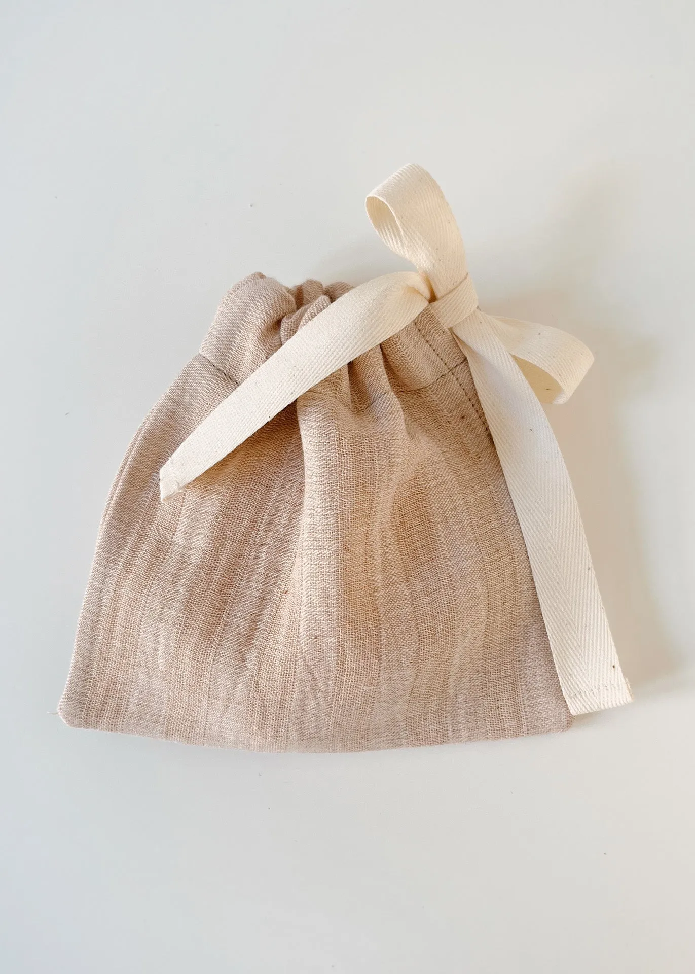 Face Pads & Pouch - Stripes/Ivory Organic Cotton - 100% Cotton (organic) / 100 % Baumwolle (Bio)