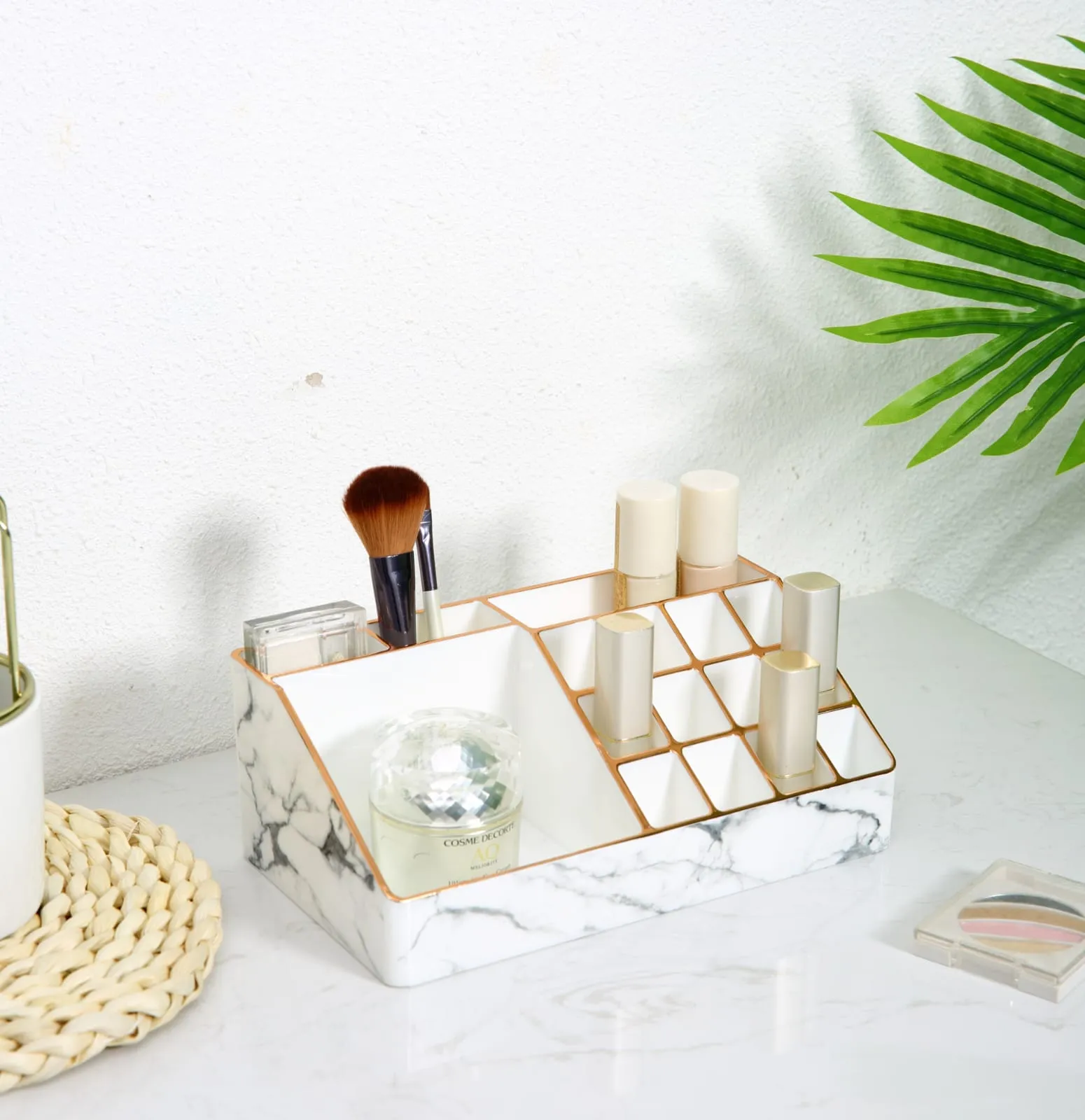 MARBLE MAKEUP TOWN | MAKEUP ORGANISER