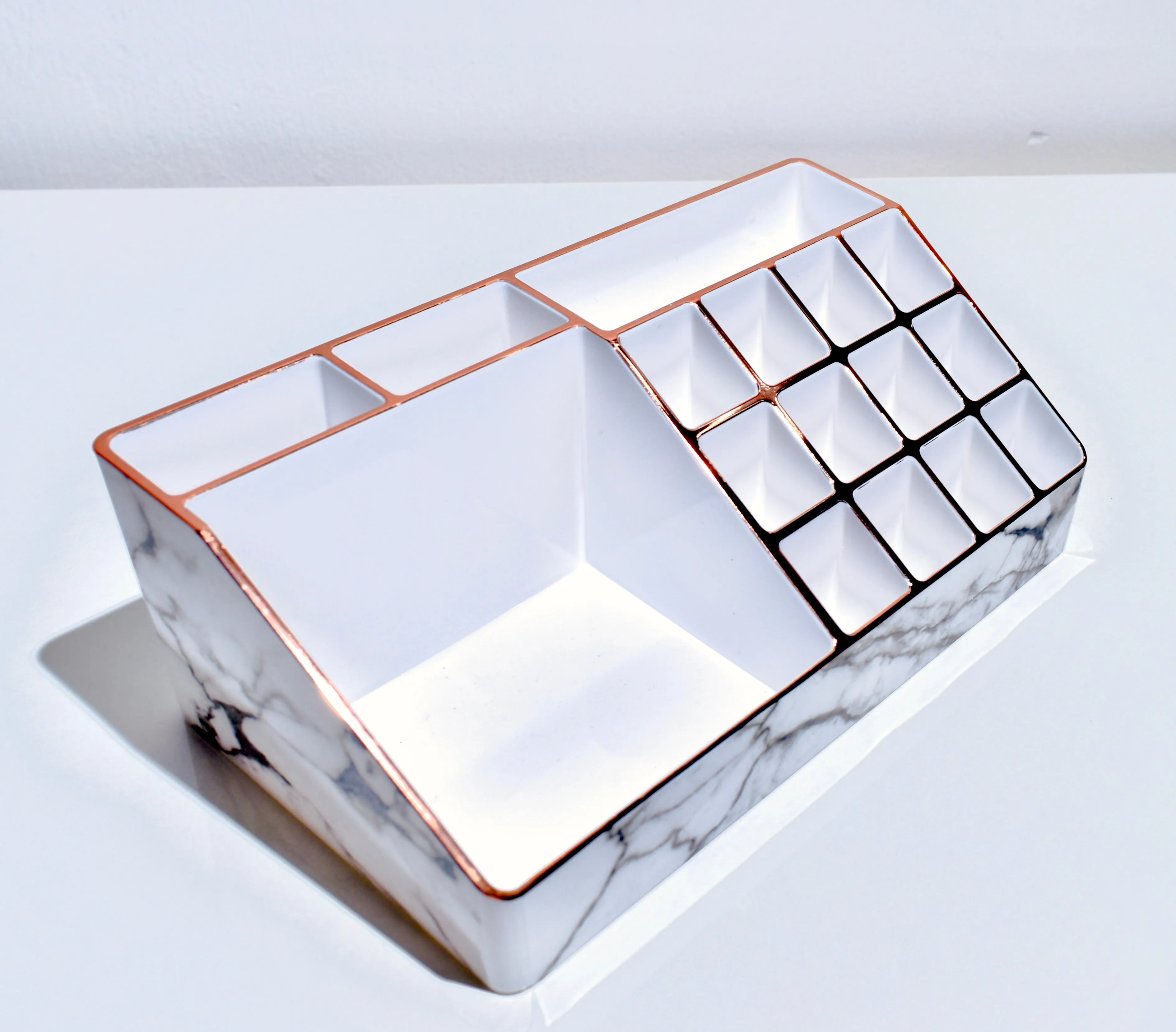 MARBLE MAKEUP TOWN | MAKEUP ORGANISER