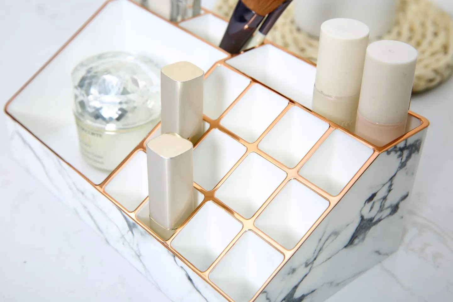 MARBLE MAKEUP TOWN | MAKEUP ORGANISER